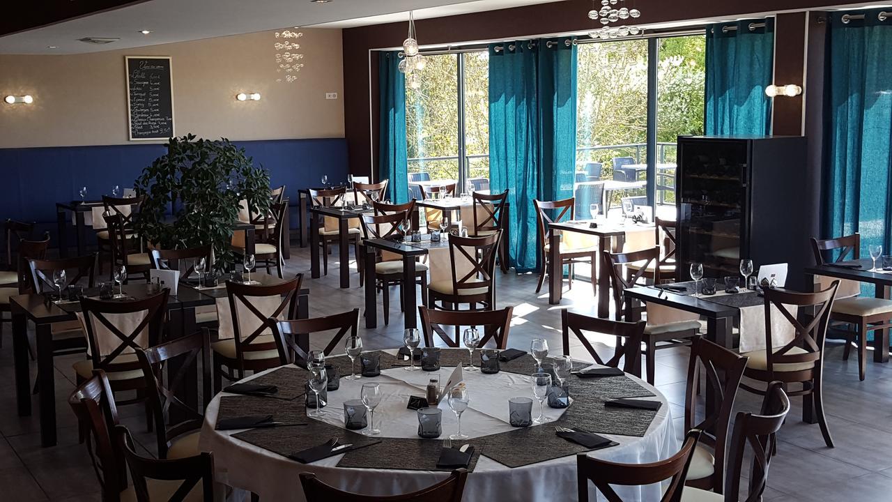 Logis Le Cadusia Hotel Chaource Exterior photo